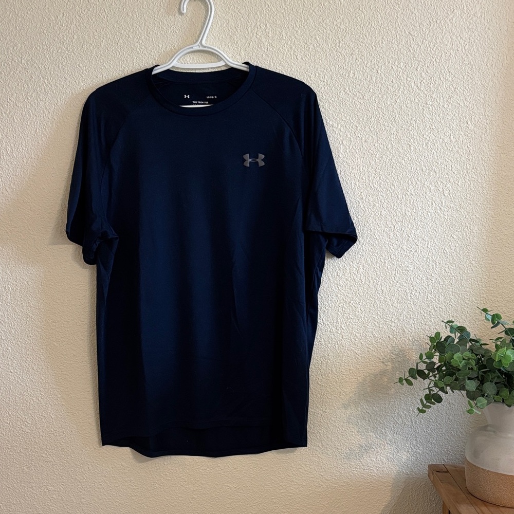 Under Armour Men's Dark Blue Short Sleeve Tee
